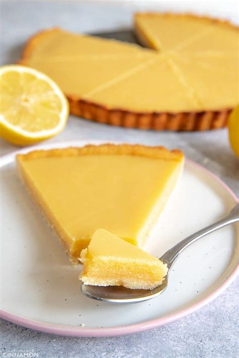 This Easy 5 Ingredient Paleo Lemon Curd Tart Recipe Features A Rich And Smooth Refined Sugar