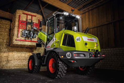 Claas Adds High Tech Telescopic Wheel Loader To The Torion Model Series
