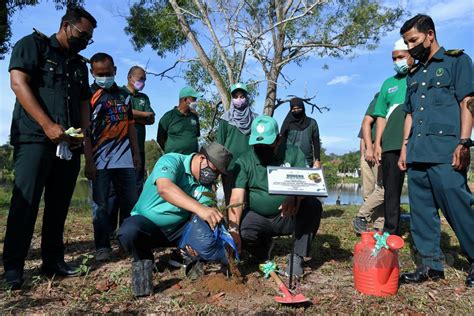 Jom Tanam Pokok Harian Metro