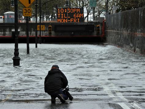 Sandy New York City Photos Flooding And Power Outages In Manhattan