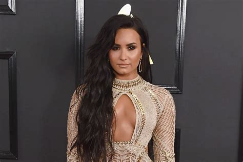Miss demi lovato had the courage to pierce her nipples, believe it or not! Demi Lovato Reveals She Is In The Studio Working On Something Special After The Assault On US ...