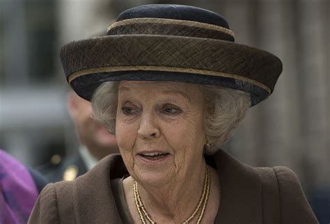 Mp3 flac aa ahx aac mp1 flac au mmf rating: Beatrix bij jubileumavond voor Paul van Vliet - Vorsten