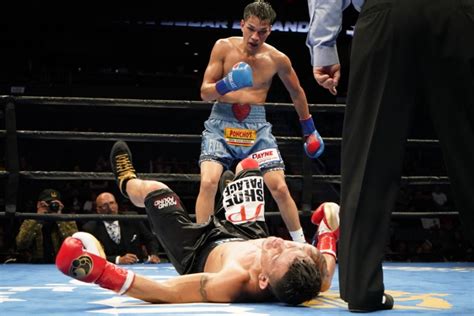 Photos Brandon Figueroa Drills Oscar Escandon In Final Round Boxing News