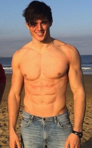 Shirtless Male Beefcake Muscular Jock Hunk Shaggy Hair Beach Guy PHOTO