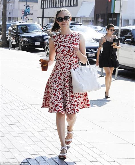 Emmy Rossum Spotted Again In Ivi Sunglasses Fashion Blog By Apparel