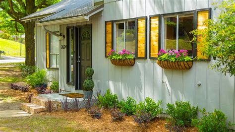 Rustic Curb Appeal Makeover From Blank To Beautiful Todays Homeowner