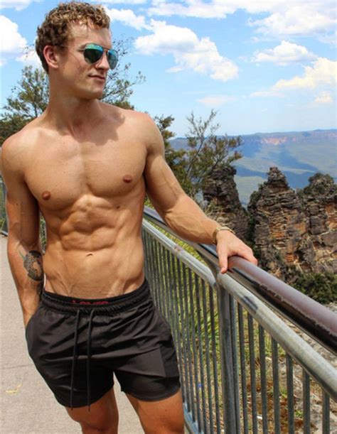 Doch warum war die situation für gigi so unangenehm? 'I lack penis size' Ex On The Beach star admits he isn't ...