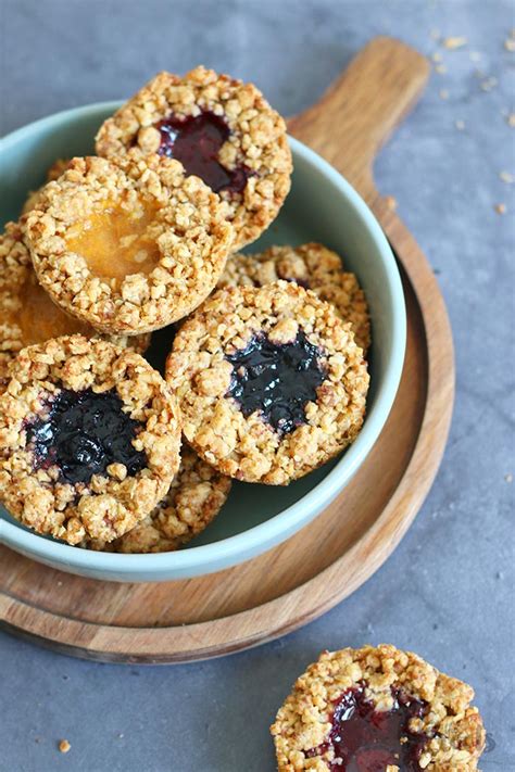 I'm going to walk you through a few keys steps to help you avoid some of the also unlike traditional recipes that use refined granulated sugar, you'll actually sweeten your ultimate healthy oatmeal raisin cookies with honey. Oatmeal Spelt Jammies | Bake to the roots