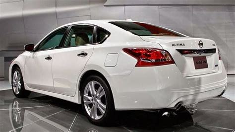 View similar cars and explore different trim configurations. The New 2015 Nissan Altima Priced $31,950 |TechGangs