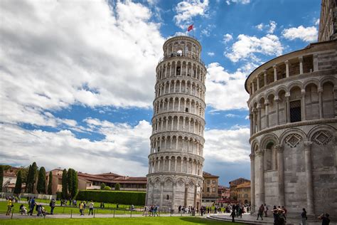 50 Iconic Buildings Around The World You Need To See Before You Die
