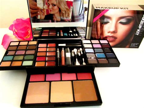 Victoria Secret Hello Bombshell Makeup Kit 55 Must Haves For Eye Lips And Face
