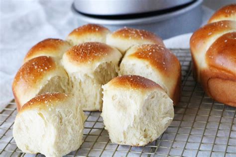 Easy Yeast Rolls Recipe For Beginners The Anthony Kitchen