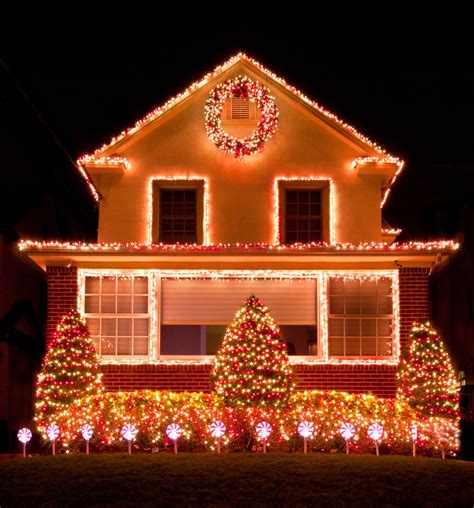 Best Christmas Lights How To Choose 3 Top Picks Bob Vila