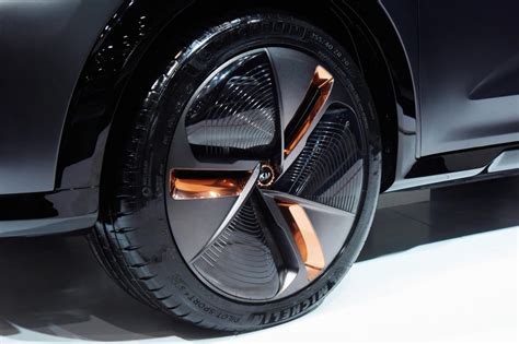 Kia Unveils New All Electric Compact Suv Concept Ahead Of Niro Ev