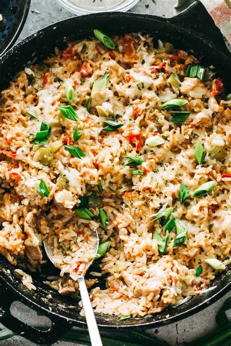 Most of these also double as one pot. Chicken Rice and Vegetable Skillet | Easy One Skillet Chicken Dinner Idea