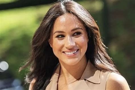 Meghan Markle Reveals One Of Her Most Embarrassing Moments Walking