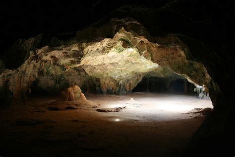 Guadirikiri Cave Tunnel Of Love Aruba Carlsbad Caverns National Park