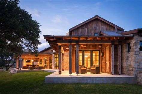 Modern Rustic Barn Style Retreat In Texas Hill Country House Porch
