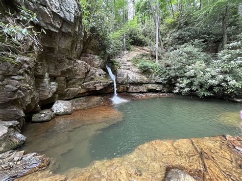 Blue Hole Falls Is A Swimming Hole In East Tennessee
