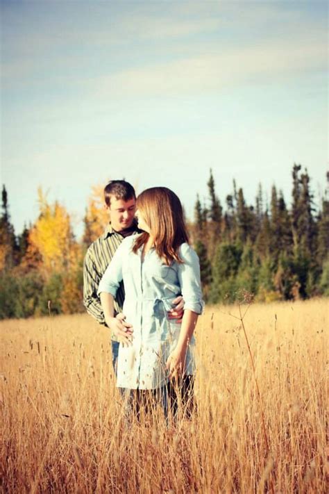 Some of them are famous internet models. Fall couple photo ideas :) | Cute couple pictures, Couple ...