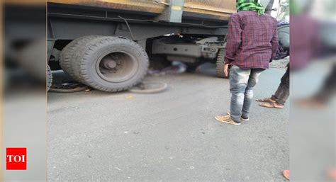 Standard V Student Crushed Under Truck Dies Nagpur News Times Of India