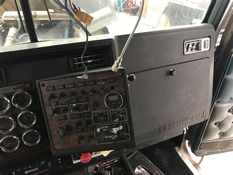 Kenworth W900l Dash Assembly In Council Bluffs Ia 24777398