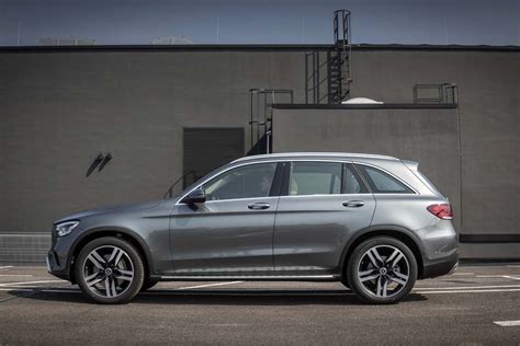 Maybe you would like to learn more about one of these? Mercedes-Benz GLC 300 4MATIC - CarAuto.pl portal ...