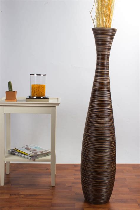 Elegant Tall Floor Vase With Sticks Hadir