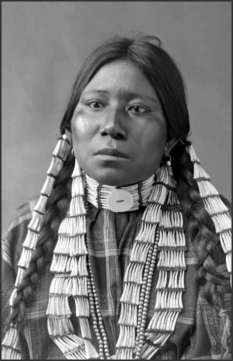 Hunkpapa Sioux Native American Women Native American Photos Native American History