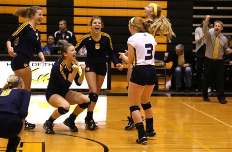 Grand Haven 3 Mona Shores 0 Bucs Win Eighth Straight Volleyball