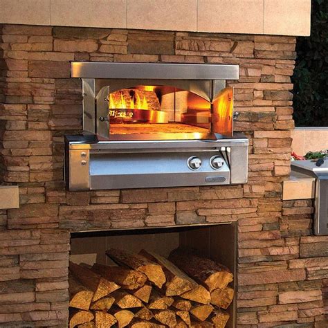 Alfresco 30 Inch Built In Natural Gas Outdoor Pizza Oven