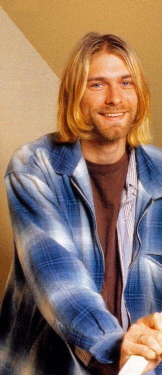 A Rare Photo Of Kurt Cobain Smiling Not Many Photos Of Him Like Me