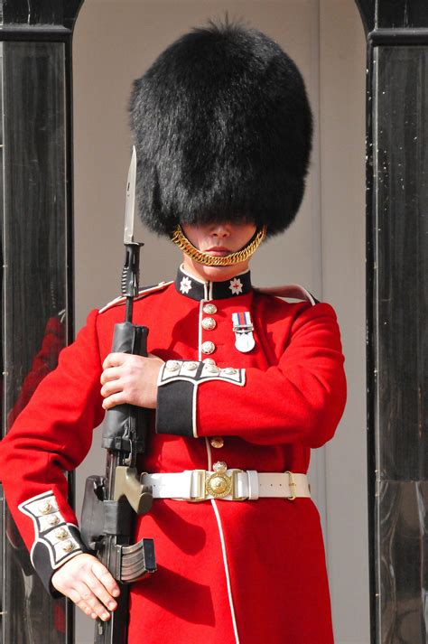 Military Guard Military Men Military History British Army Uniform