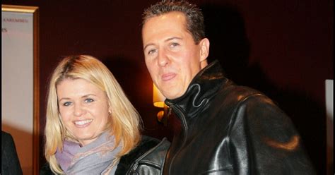 50 лет до рождества христова. Michael Schumacher et son épouse Corinna à la projection ...