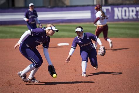 Softball Northwestern Makes Two Late Comebacks Sweeps Doubleheader At