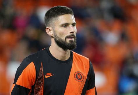 Oliver giroud is a french professional footballer who plays as a forward for premier league club chelsea and the france national team. Reports: Chelsea reluctant to let Batshuayi leave, Villa ...