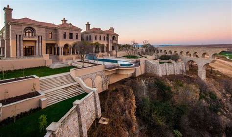 comparethemarket inside douw steyn s luxurious mansion world news uk