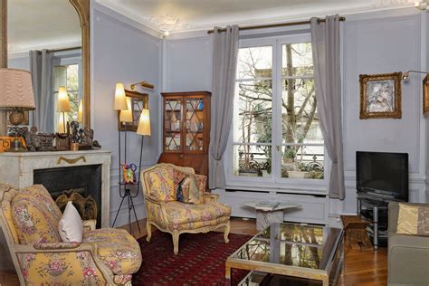 At the heart of the 17th arrondissement of paris, in the centre of batignolles, close to opera district the best western plus opera batignolles 4* located at 165 rue de rome in this quiet and pleasant corner of the capital adjacent to urban open space including the batignolles park. Premier Pedigreed Townhouse, Paris, France | Leading ...