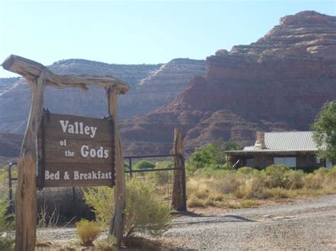 Valley of the gods presents an unusual hybrid of a film. Porch - Picture of Valley of the Gods Bed and Breakfast ...