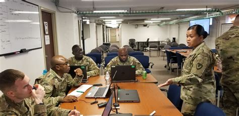 Soldiers Sharpen Contingency Contracting Services Skills Article