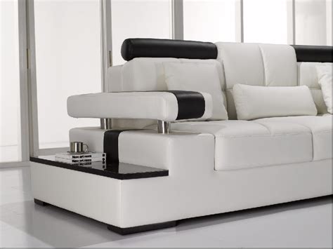 The sofa is a stylish piece that is sure to fit perfectly into your modern home. Modern White Leather Sectional Sofa