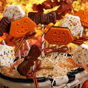 Little debbies has a deep history with their great products, and there is a reason for that. Little Debbie® Seasonal Recipes | Little Debbie | Fall snacks, Halloween snacks, Christmas truffles