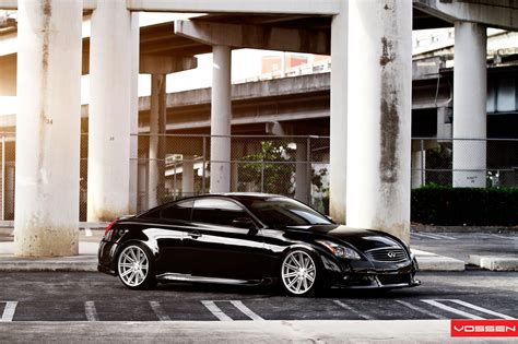Striking Looks Of Black Infiniti G37 Coupe With Custom Body Kit And