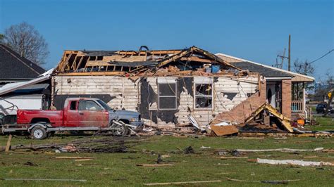 New Orleans Tornado Kills 1 Cuts Path Of Destruction Through Suburbs