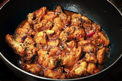 Pour in sauce and stir until thickened. One-Pot Black Pepper Chicken