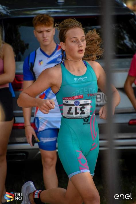 Pin By Linus Tkmsd On Tri Triathlon Women Beautiful Athletes