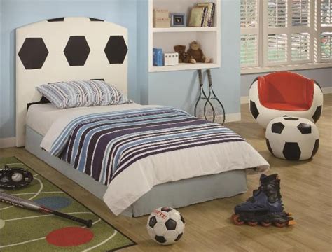 From paint ideas to decor to cute soccer themed furniture, great for kids and teens. 40 best Soccer Themed Kids Room Ideas images on Pinterest ...