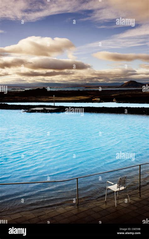 Myvatn La Naturaleza De Los Baños Laguna Azul En El Norte De Islandia Fotografía De Stock Alamy