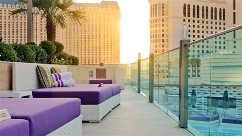 Las Vegas Pool Cabanas And Daybeds The Cosmopolitan