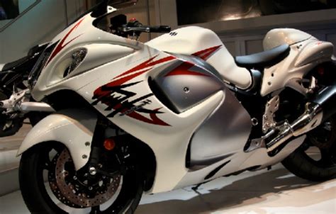 The Top 10 Fastest Production Motorcycles Made So Far